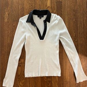 Laundry by Shelli Segal White Long-Sleeve Top with Black Collar